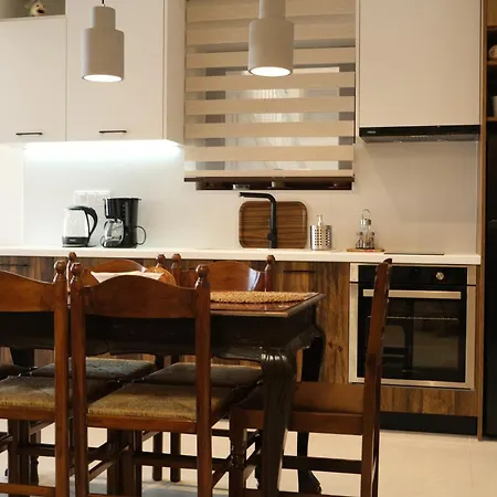 Mangoseaview Apartment