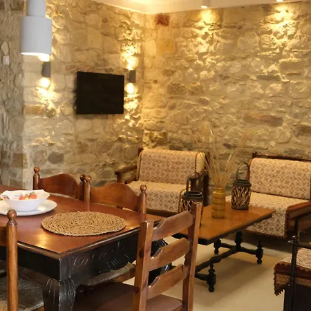 Mangoseaview Apartment