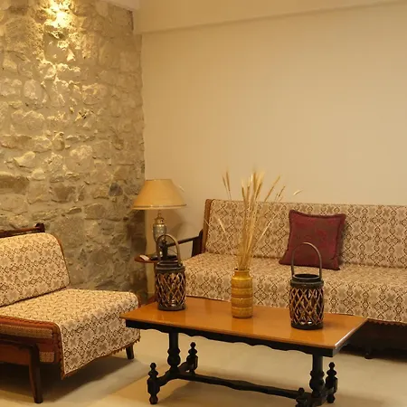 Mangoseaview Nea Roda