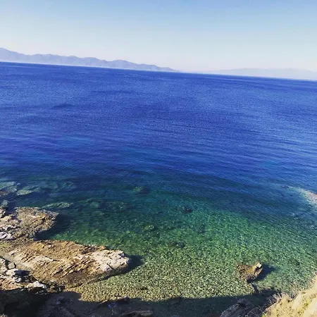 Mangoseaview Nea Roda