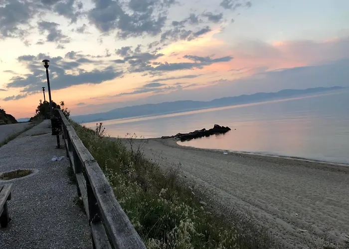 Mangoseaview * Nea Roda